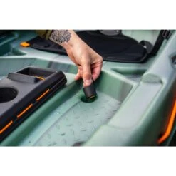 Scupper Plugs For Kayak. Pack Of 4. Small -Pelican Sport 95e6364a3d7834b8d0a73ba51226d337cd4170f3